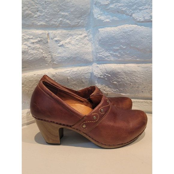 Dansko Shoes - DANSKO Women’s Size EU 39 U.S 8.5-9  Brown Leather Riki Clogs Slip On 1311787800